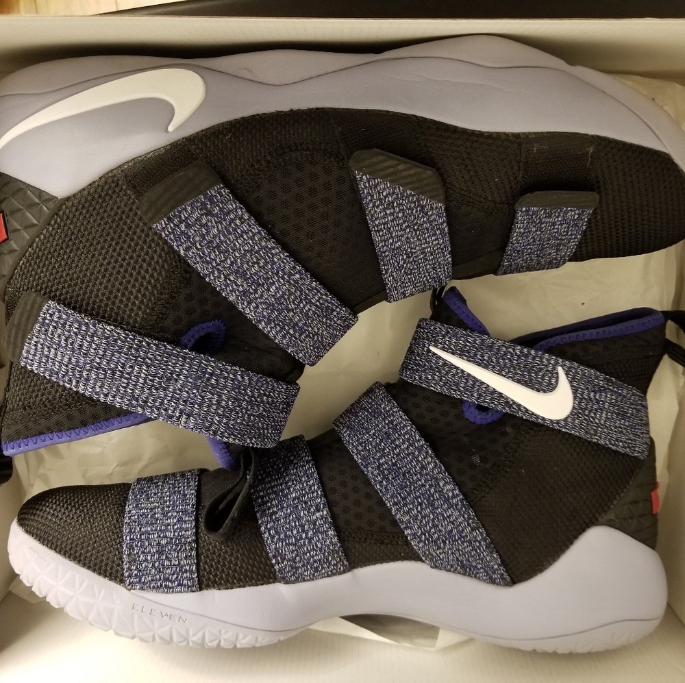 Men's Lebron Soldier XI Basketball Shoes